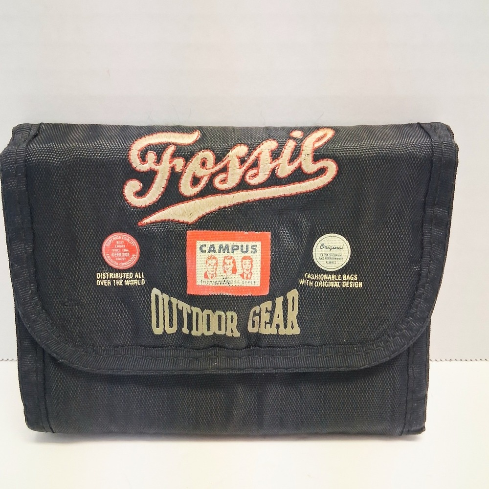VTG Fossil Nylon Trifold Black Outdoor Gear Campus Y2K Gorpcore Skate Streetwear